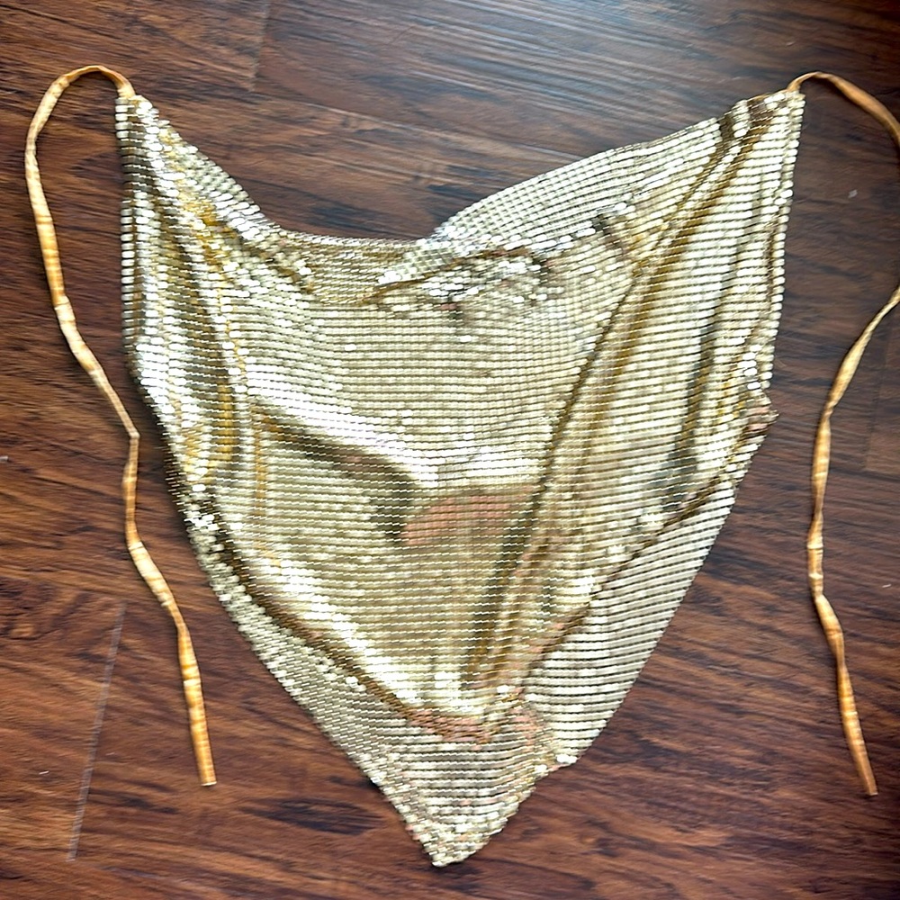 Chainmail triangle top